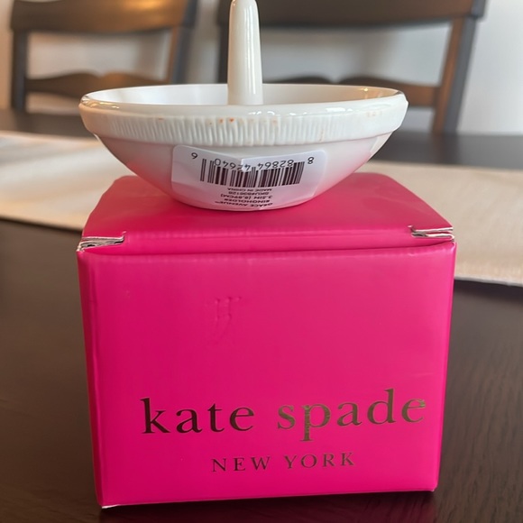 Kate spade ring holder - Picture 2 of 3